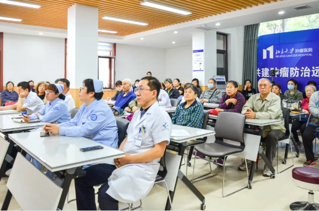 关注阿尔兹海默症——山大医院精神科专家刘莎教授来我院开展讲座