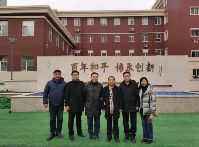 国医大师石学敏院士传承人冀来喜教授、李军教授莅临我院指导工作