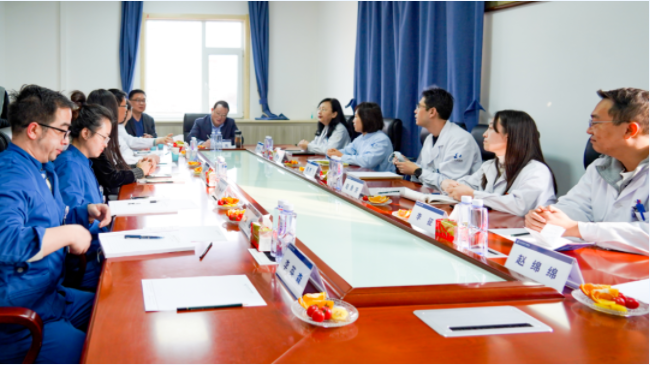 敬畏生命、不忘初心——佰泽医疗集团董事长同我院部分核心干部、年轻骨干代表进行亲切座谈