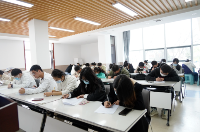 太原和平医院开展康复治疗师招聘工作