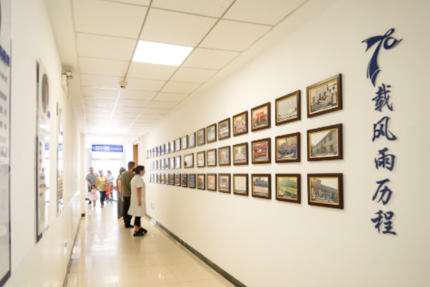 72载院史凝聚文化润物无声——太原和平医院院史照片墙掠影
